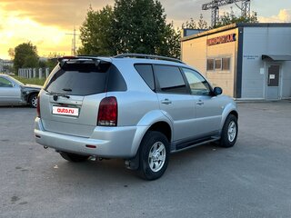 2005 SsangYong Rexton I, серебристый, 550000 рублей, вид 4