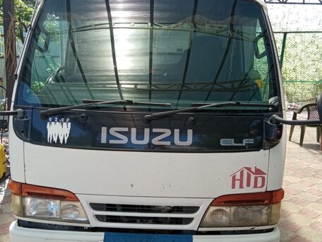 1997 Isuzu Elf (N-series), белый, 700000 рублей, вид 1