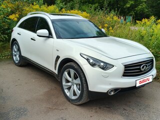 2012 Infiniti FX30d II (S51) Рестайлинг, белый, 1895000 рублей, вид 2
