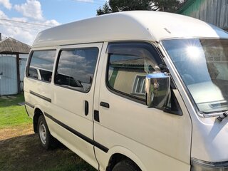 2004 Toyota Regius Ace H200, белый, 650000 рублей, вид 5