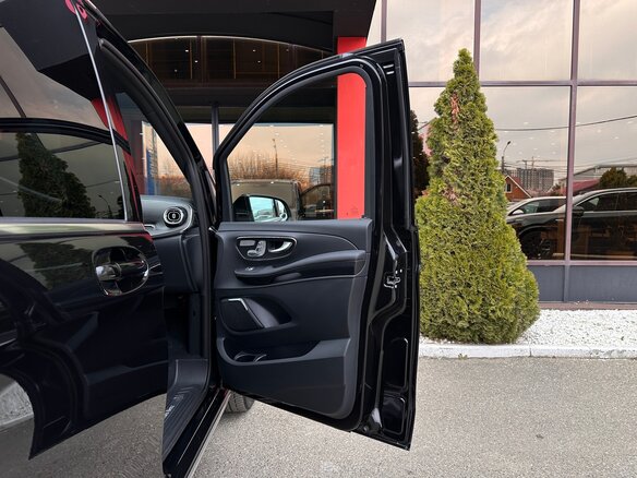 2025 Mercedes-Benz V-Класс Extra Long 300 d экстра длинный III (W447) Рестайлинг 2, чёрный, 13990000 рублей - вид 23