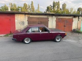 1982 Nissan Sunny B11, красный, 150000 рублей, вид 4