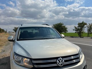2014 Volkswagen Tiguan I Рестайлинг, серебристый, 1600000 рублей, вид 4