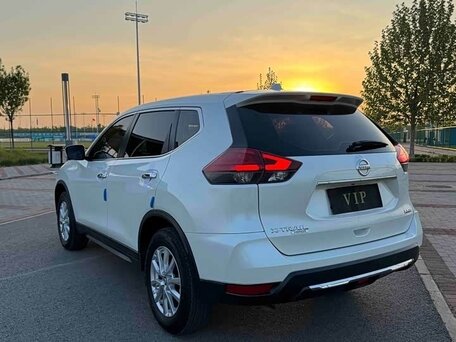 2023 Nissan X-Trail III Рестайлинг, белый, 2220000 рублей, вид 5