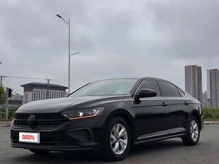 2023 Volkswagen Passat B8 Рестайлинг, чёрный, 1940000 рублей, вид 1