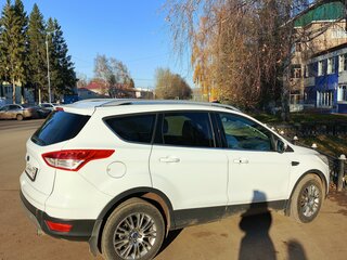 2013 Ford Kuga II, белый, 1150000 рублей, вид 4