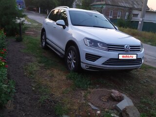 2015 Volkswagen Touareg II Рестайлинг, белый, 2700000 рублей, вид 1