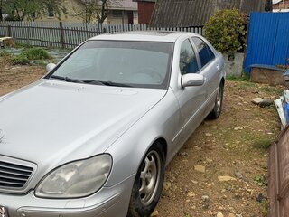 2003 Mercedes-Benz S-Класс 320 IV (W220) Рестайлинг, серый, 850000 рублей, вид 1