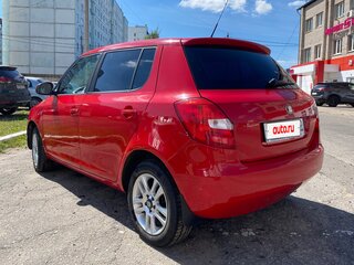 2010 Skoda Fabia II Рестайлинг, красный, 400000 рублей, вид 4