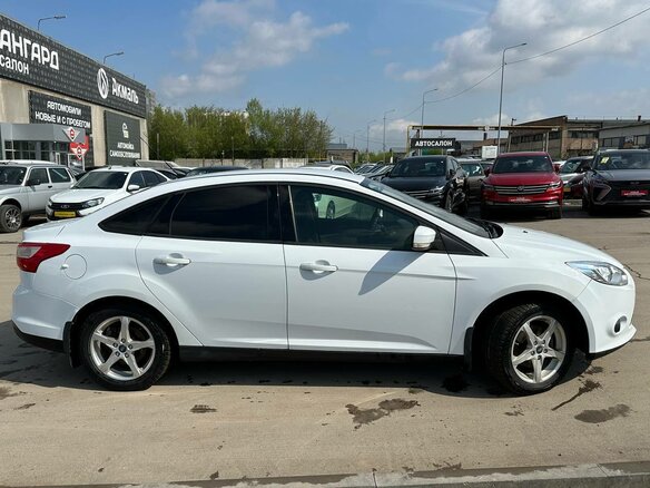 2013 Ford Focus III, белый, 800000 рублей - вид 1