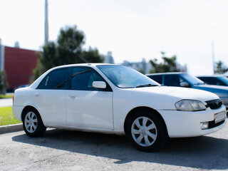 1999 Mazda Familia VIII (BJ), белый, 300000 рублей, вид 2