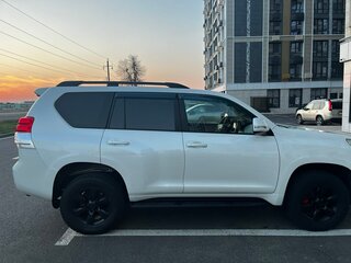 2011 Toyota Land Cruiser Prado 150 Series, белый, 3000000 рублей, вид 1