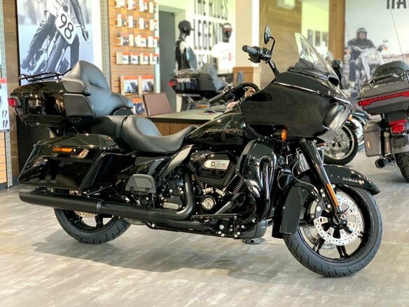 2024 Harley-Davidson Road Glide Limited, чёрный, 3990000 рублей
