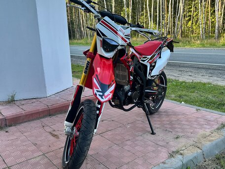 2024 Regulmoto CR-Z 300, красный, 365000 рублей, вид 1