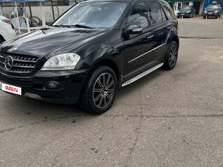 2008 Mercedes-Benz M-Класс 500 II (W164) Рестайлинг, чёрный, 1999000 рублей, вид 1