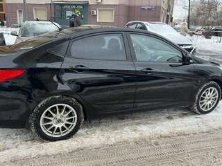 2012 Hyundai Solaris I, чёрный, 670000 рублей, вид 2