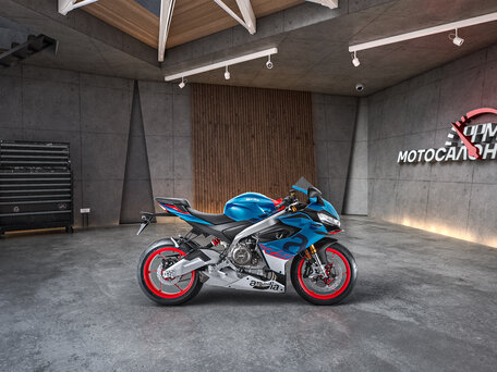 2026 Aprilia RS 660, синий, 1600000 рублей, вид 3