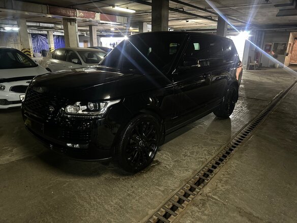 2014 Land Rover Range Rover IV, чёрный - вид 1