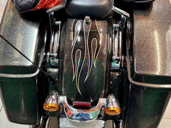 2016 Harley-Davidson Street Glide, золотистый, 1650000 рублей - вид 9