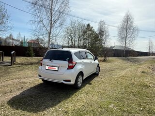 2017 Nissan Note e-Power II Рестайлинг, белый, 1000000 рублей, вид 3