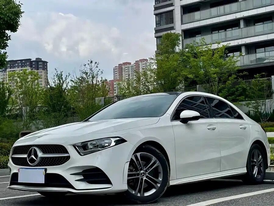 Открыть фотографии: Mercedes-Benz A-Класс IV (W177)