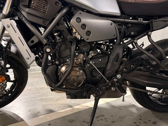 2020 Yamaha XSR700, серый, 725000 рублей - вид 12