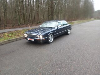 1998 Jaguar XJ II (X308), синий, 1650000 рублей, вид 3