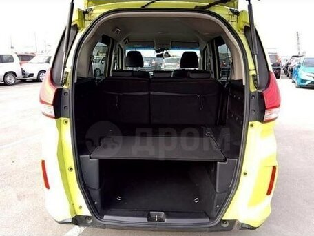 2018 Honda Freed+ II, жёлтый, 1250000 рублей, вид 3