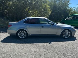 2008 BMW 5 серии 530i V (E60/E61) Рестайлинг, серый, 1200000 рублей, вид 3