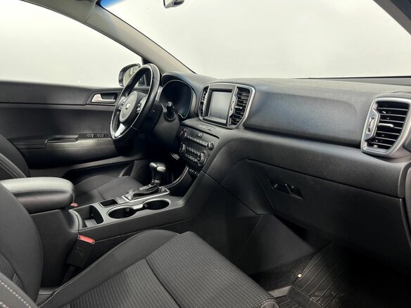 2017 Kia Sportage IV, белый, 1930000 рублей - вид 11