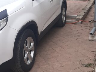2015 Kia Sorento II Рестайлинг, белый, 1900000 рублей, вид 5