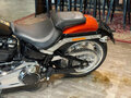 2025 Harley-Davidson Fat Boy, красный - вид 7