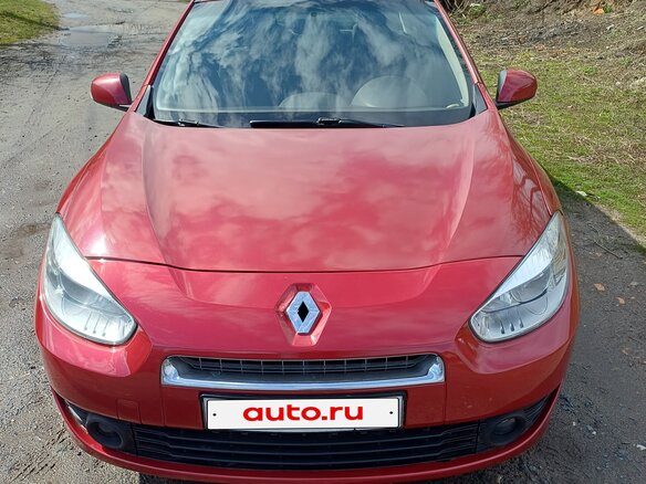 2011 Renault Fluence I, красный, 550000 рублей