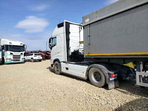 2023 Volvo FH, белый, 12815500 рублей - вид 3