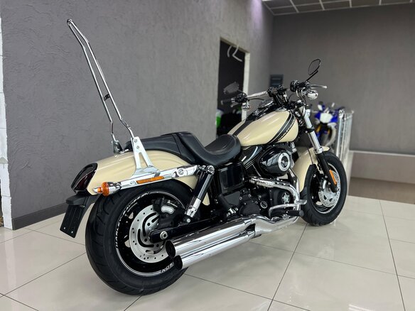 2014 Harley-Davidson Fat Bob, бежевый - вид 7