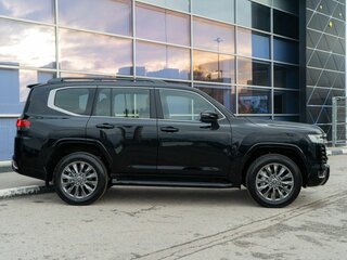 2026 Toyota Land Cruiser 300 Series, чёрный, 15990000 рублей, вид 4