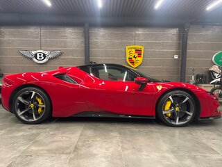2023 Ferrari SF90 Stradale, красный, 45000000 рублей, вид 1