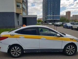 2015 Hyundai Solaris I Рестайлинг, белый, 650000 рублей, вид 2