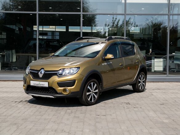 2015 Renault Sandero Stepway II, зелёный