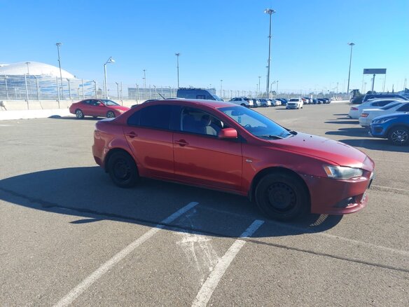 2011 Mitsubishi Lancer X Рестайлинг, красный, 650000 рублей - вид 4