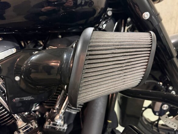 2023 Harley-Davidson Road King, чёрный, 2300000 рублей - вид 4