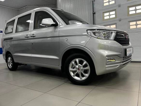 2022 Wuling Hongguang V, серый - вид 3