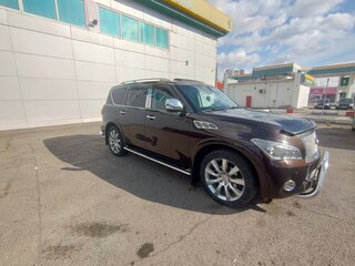 2011 Infiniti QX56 II, пурпурный, 1800000 рублей, вид 2