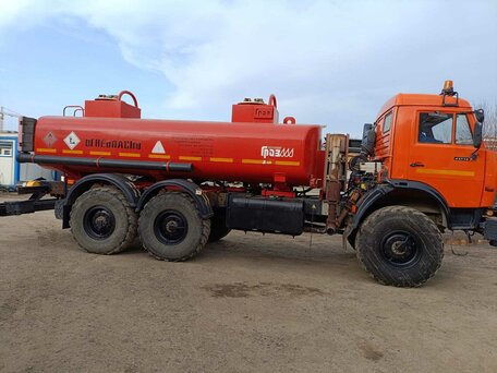 2013 КамАЗ 43118, оранжевый, 5850000 рублей, вид 2