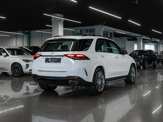 2026 Mercedes-Benz GLE 450 II (V167) Рестайлинг, белый, 14000000 рублей, вид 4