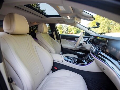 2019 Mercedes-Benz CLS 350 III (C257), чёрный, 4450000 рублей, вид 5