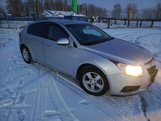 2012 Chevrolet Cruze I, серебристый, 680000 рублей, вид 2