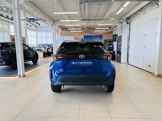 2020 Toyota Yaris Cross I, синий, 2249900 рублей, вид 5