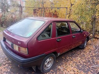 2000 Иж 2126 «Ода», красный, 75000 рублей, вид 2