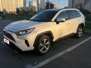 2020 Toyota RAV4 V (XA50), белый, 3200000 рублей, вид 1